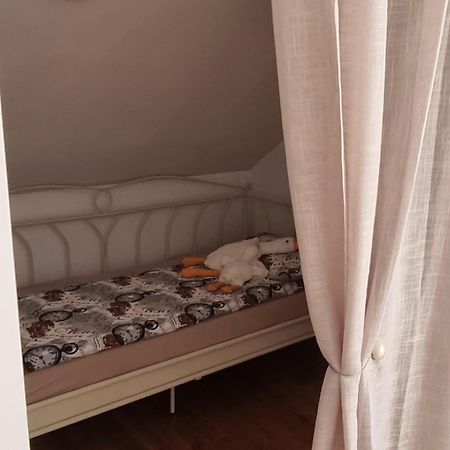Sveciu Namai Kamile Villa Šiauliai Exterior foto