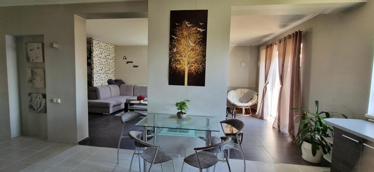 Sveciu Namai Kamile Villa Šiauliai Exterior foto