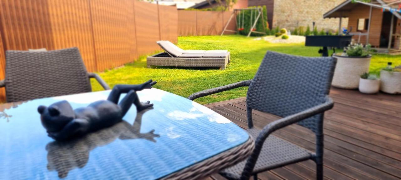 Sveciu Namai Kamile Villa Šiauliai Exterior foto